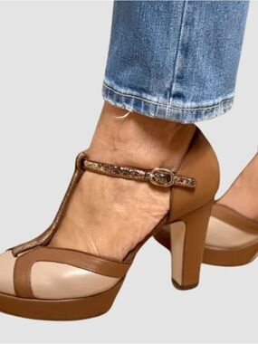 NWT June Joan & Jenny Women’s T-Strap Platform Shoes in Tan and Cream